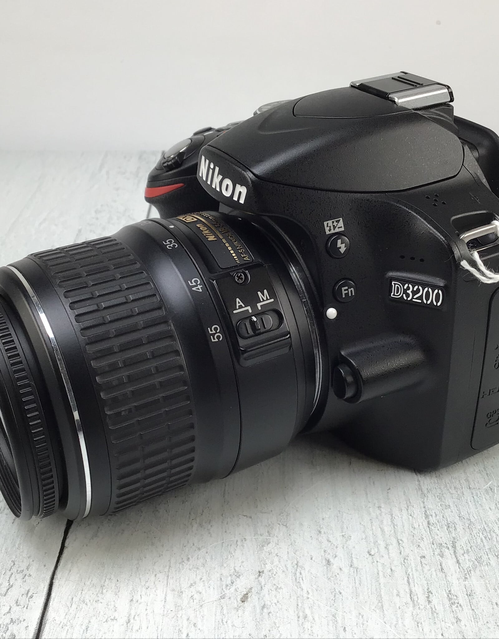 NIKON Nikon D3200 Camera w/ 18-55mm Used Good