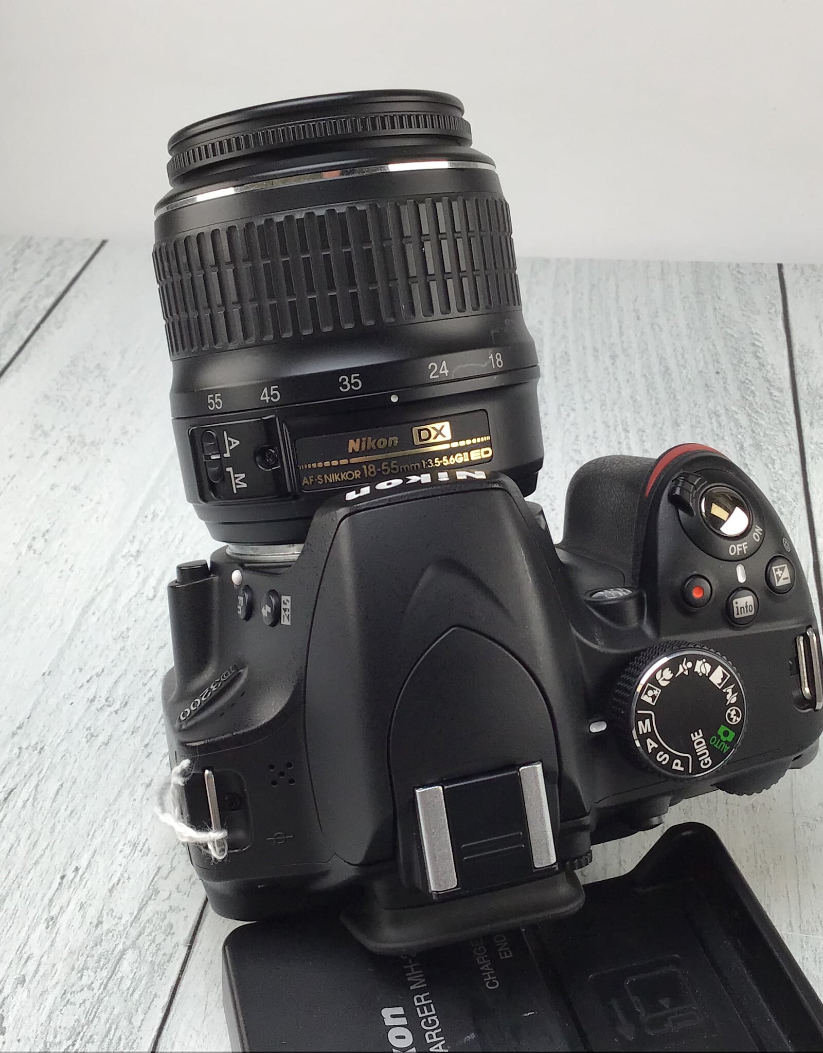 NIKON Nikon D3200 Camera w/ 18-55mm Used Good