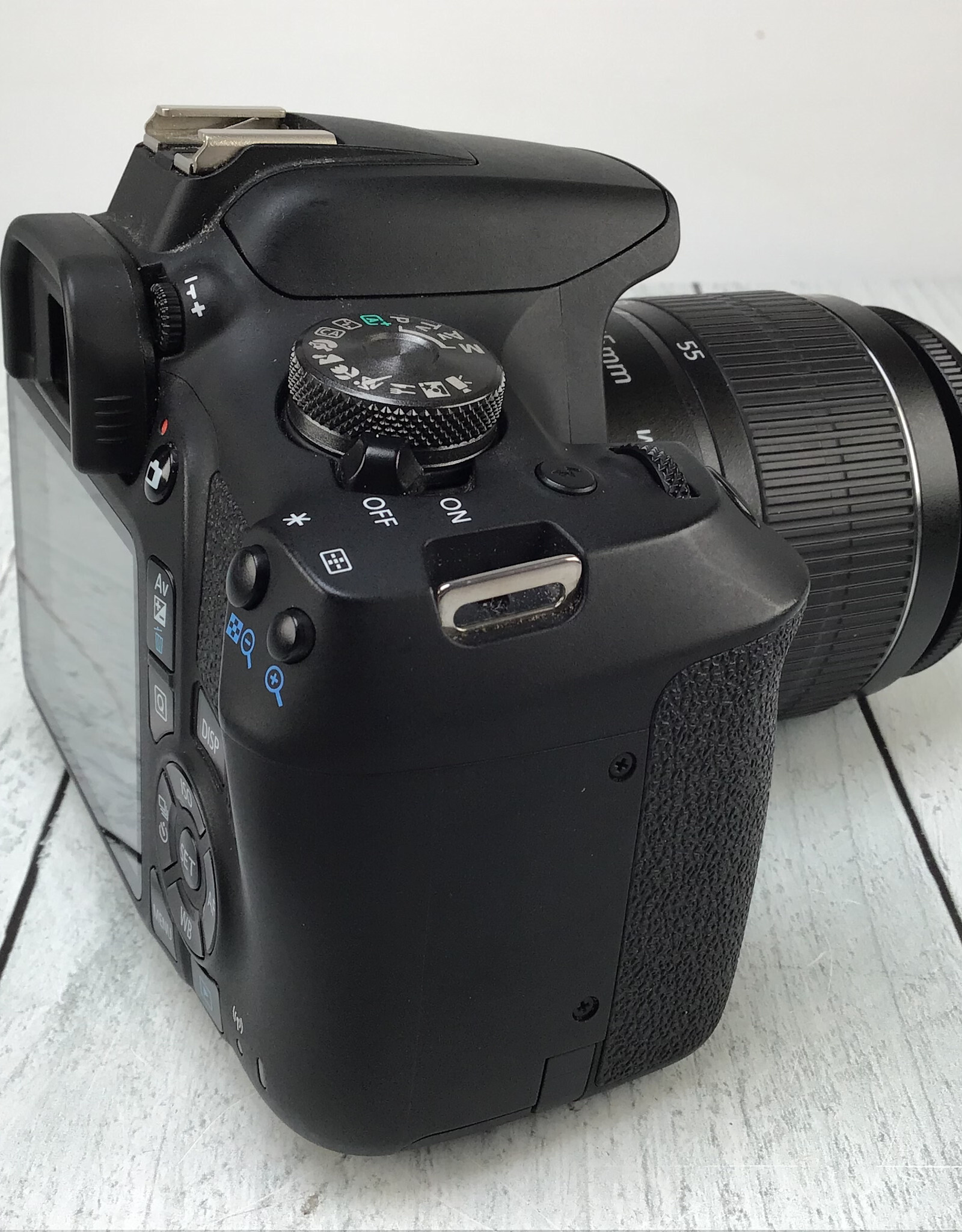 CANON Canon Rebel T7 Camera w/ 18-55mm IS Used Good
