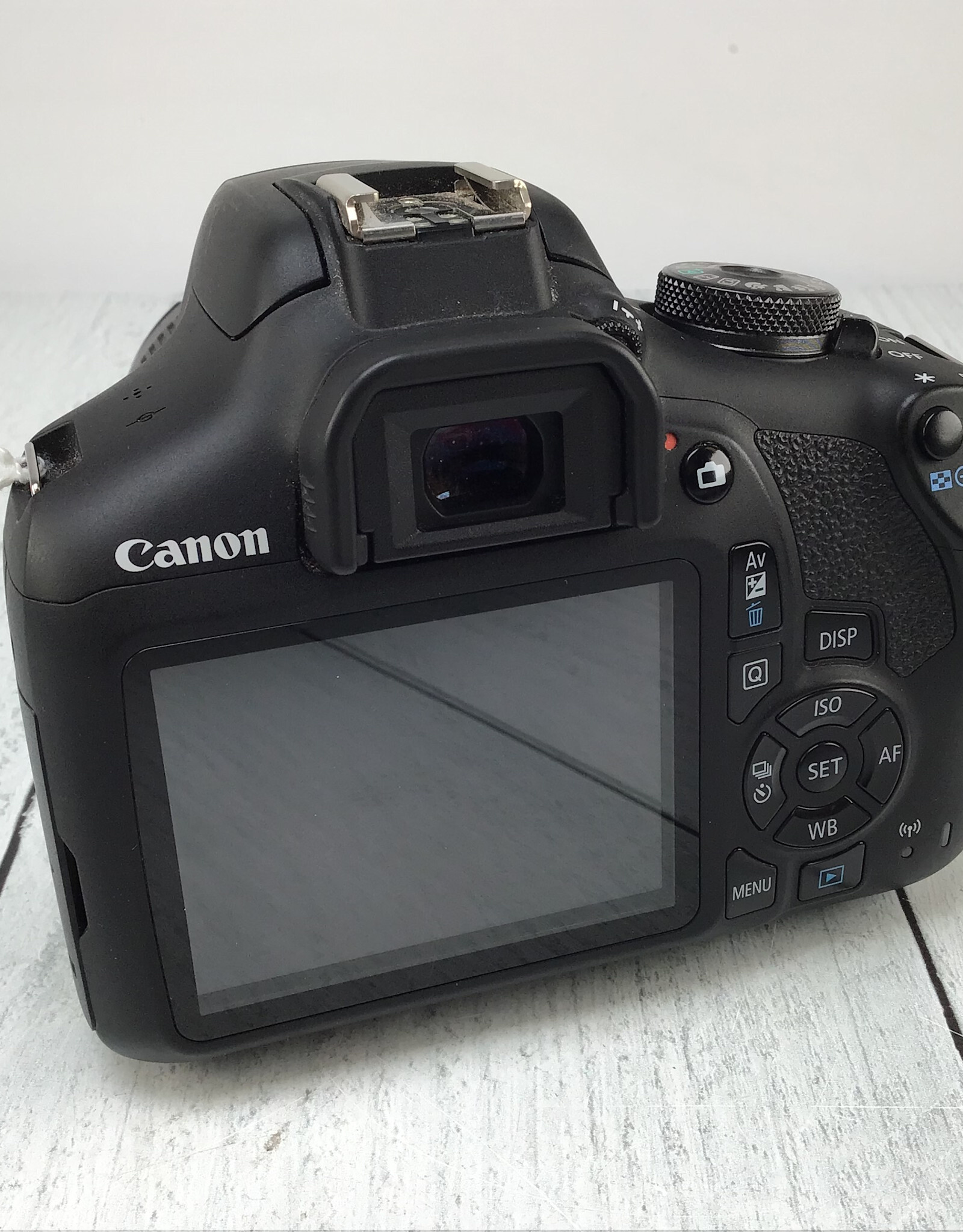 CANON Canon Rebel T7 Camera w/ 18-55mm IS Used Good