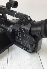 PANASONIC Panasonic AG-DVX100BP Camcorder 426 Hours Used Good