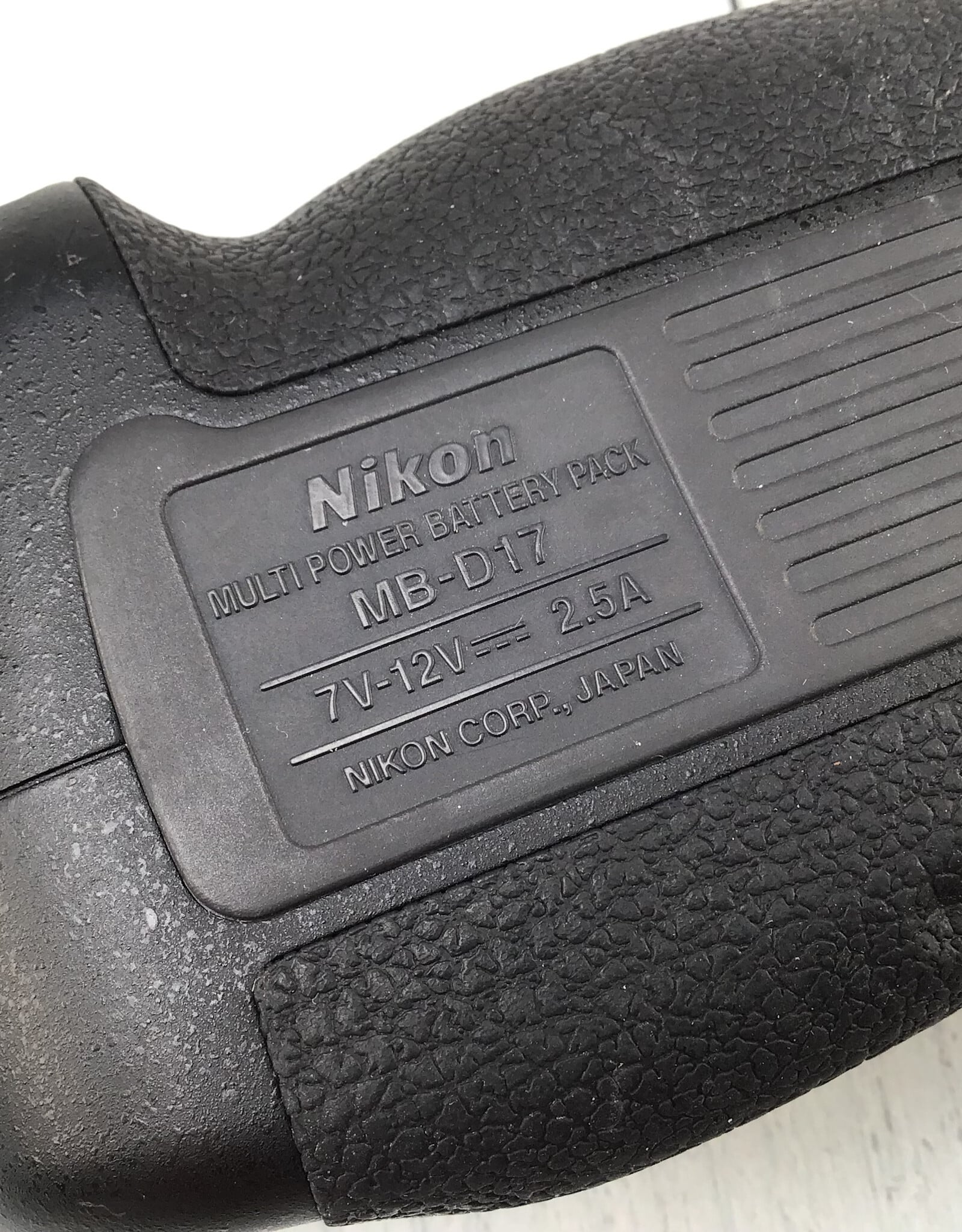 NIKON Nikon MB-D17 Battery Grip Used Good