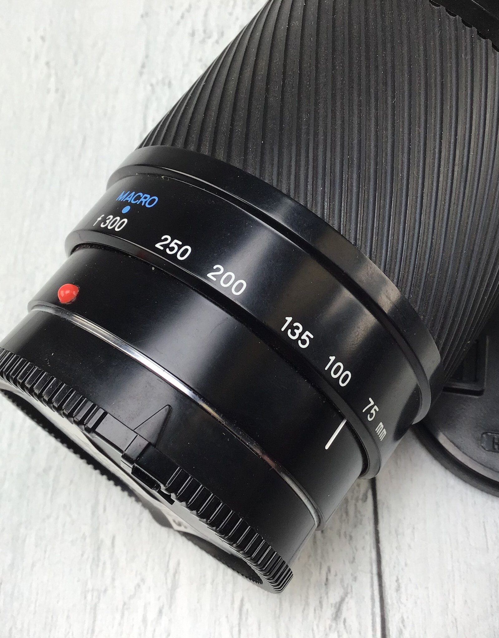 Minolta Minolta Maxxum 75-300mm f4.5-5.6 Lens Used Good