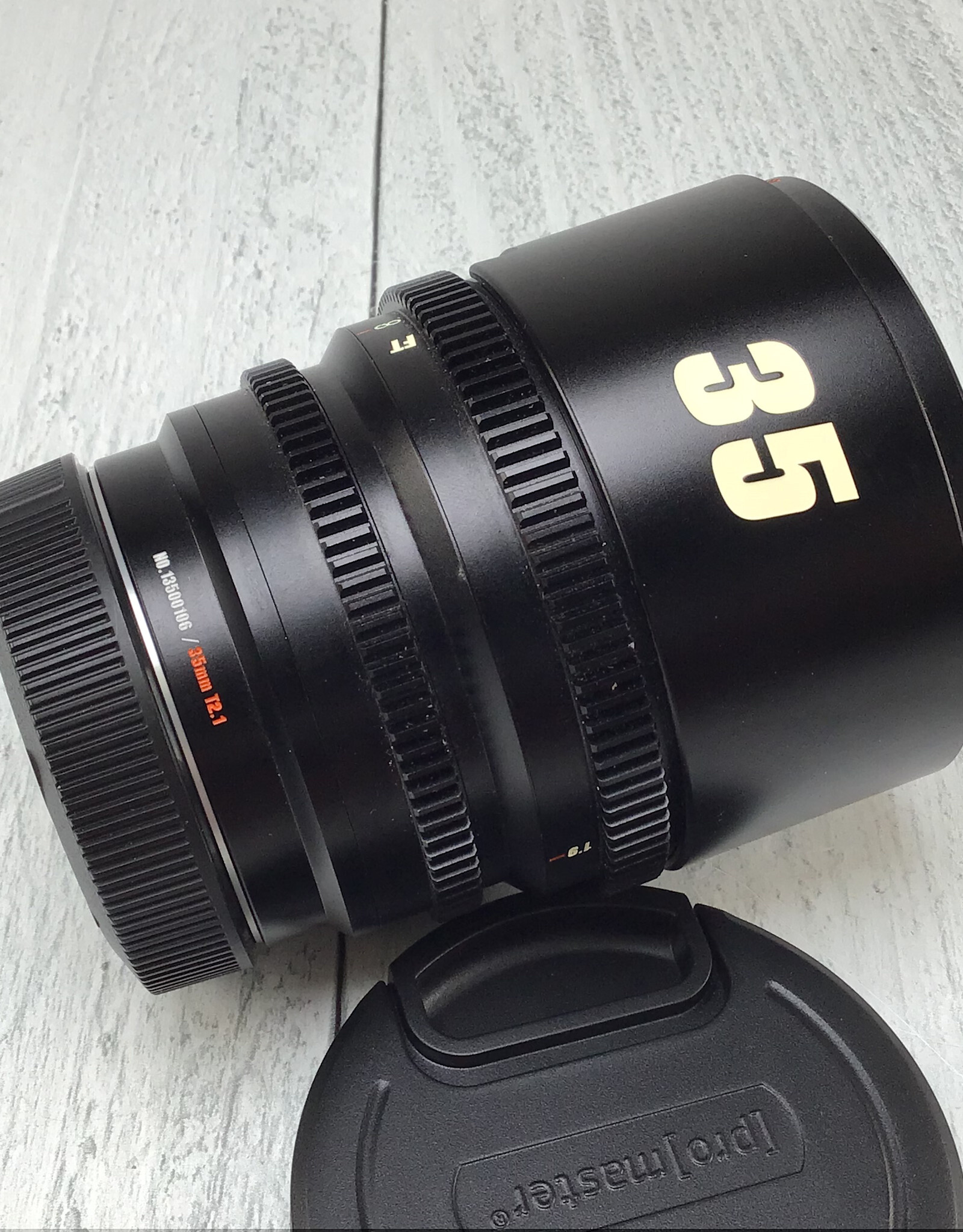 7artisans 7Artisans 35mm T2.1 Cinema Lens for Canon RF Mount Used Good