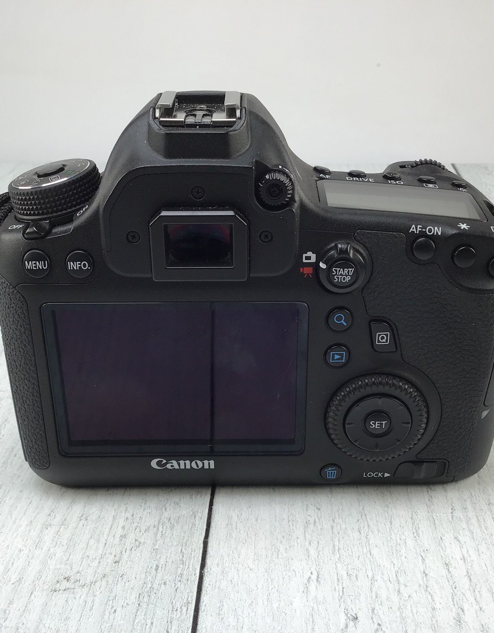 CANON Canon 6D Camera Missing Battery Door Used Fair