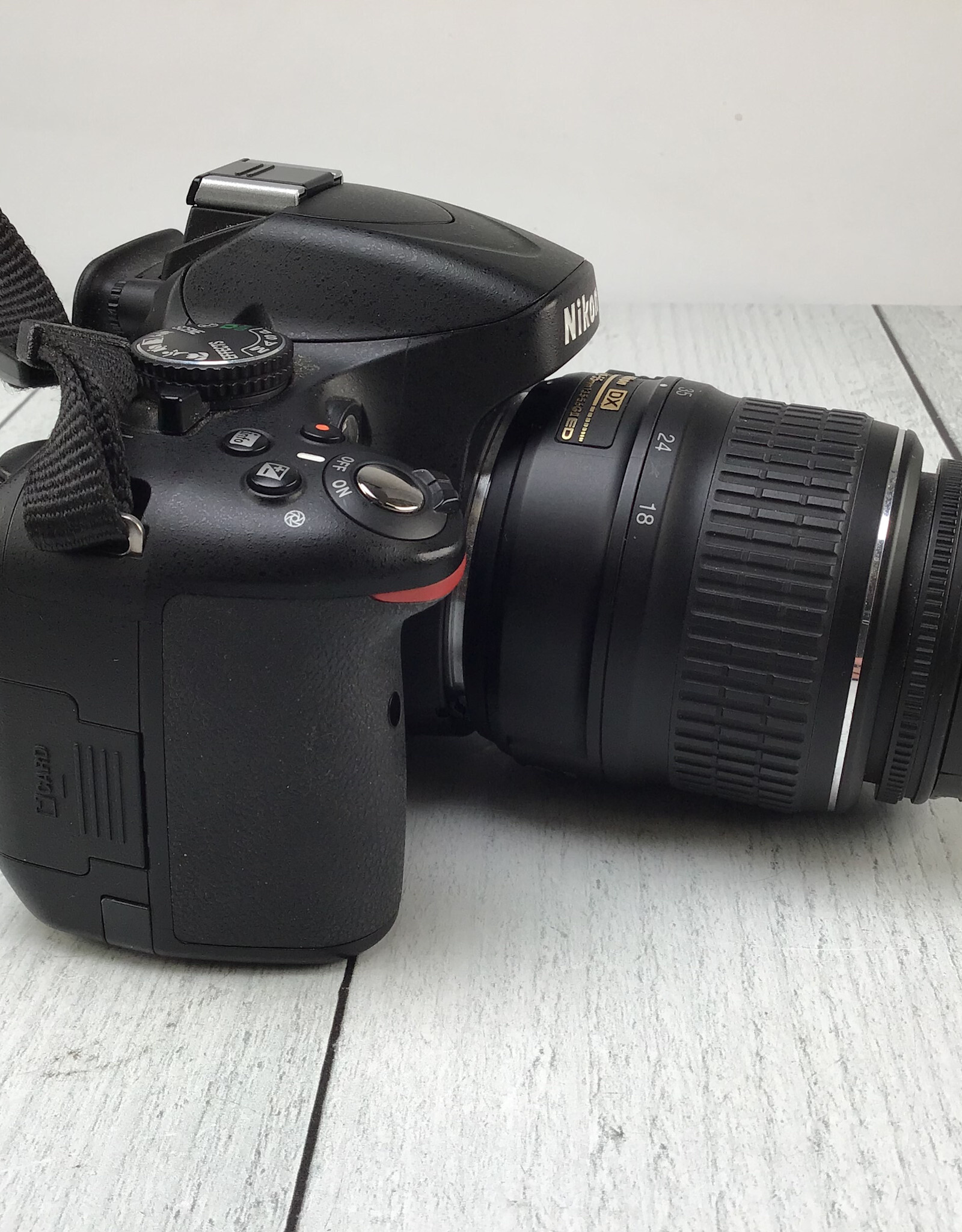 NIKON Nikon D5100 Camera w/ 18-55mm Used Good