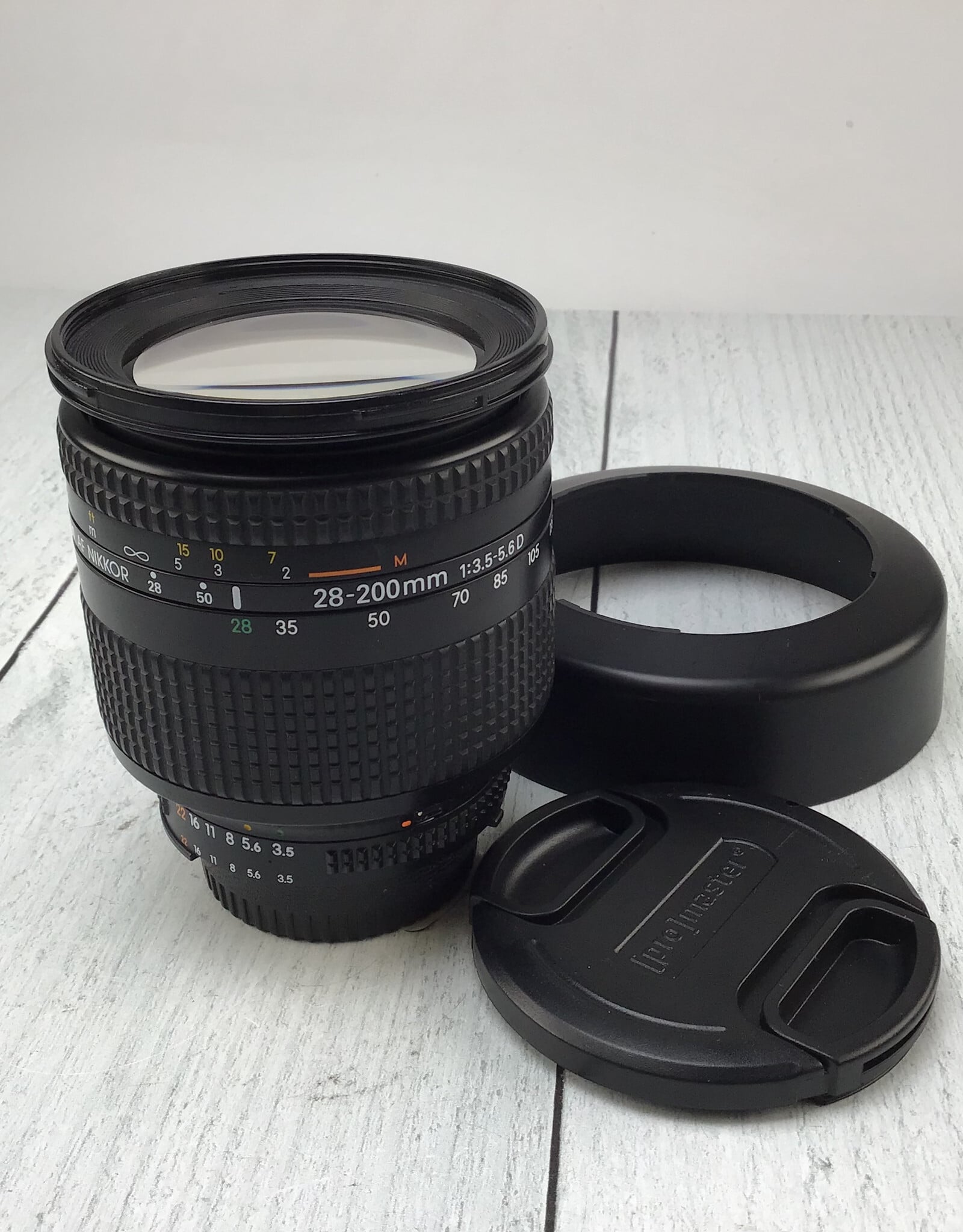 NIKON Nikon AF Nikkor 28-200mm f3.5-5.6 D Lens Used Good