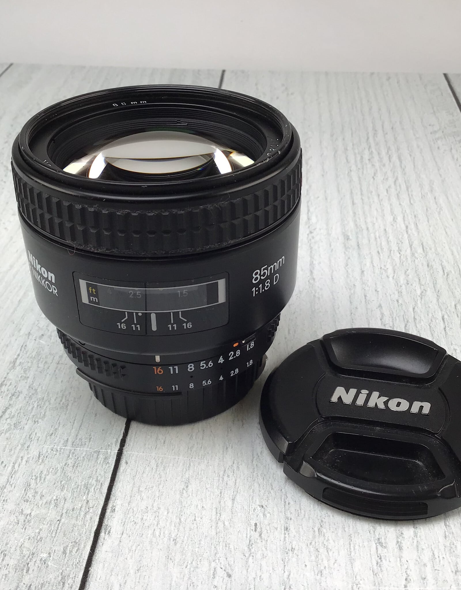 NIKON Nikon AF Nikkor 85mm f1.8D Lens Used Fair