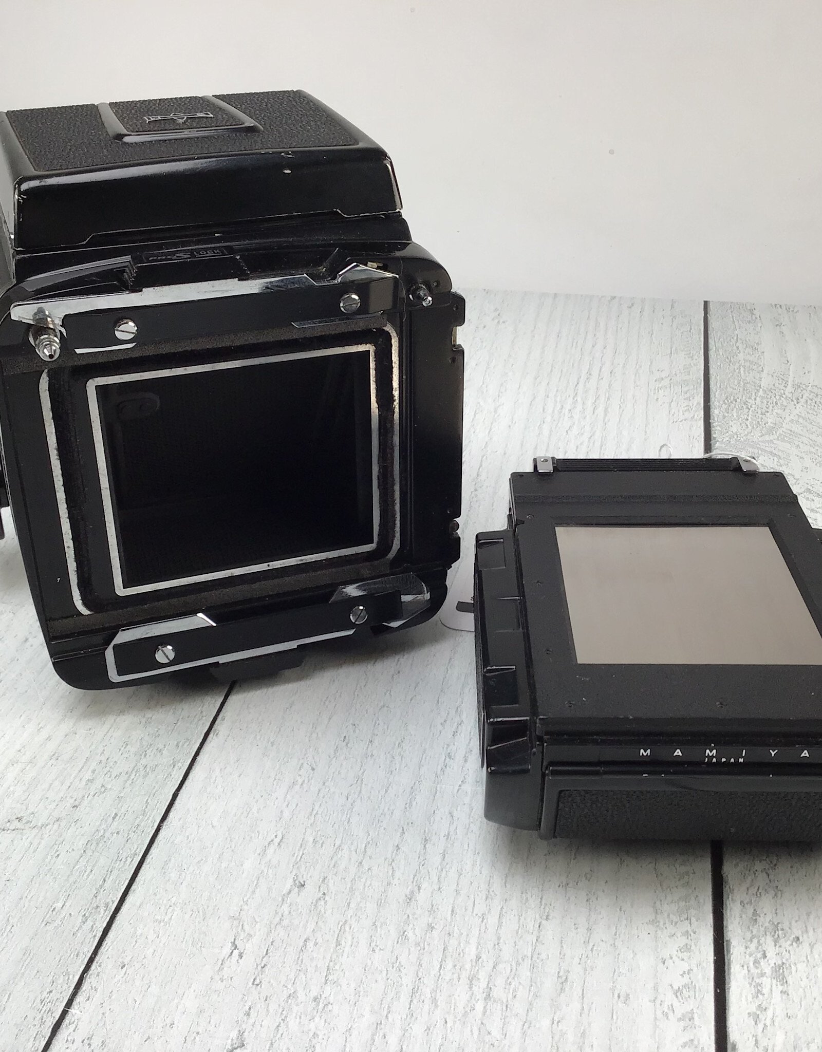 MAMIYA Mamiya RB67 Pro S Camera w/ Waist Level Finder, 120 Film Back Used Fair