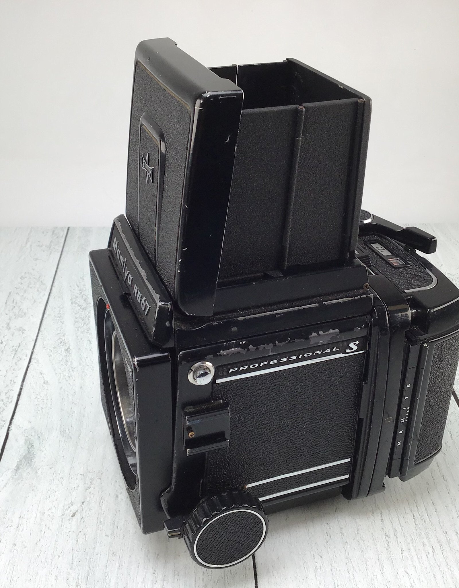 MAMIYA Mamiya RB67 Pro S Camera w/ Waist Level Finder, 120 Film Back Used Fair