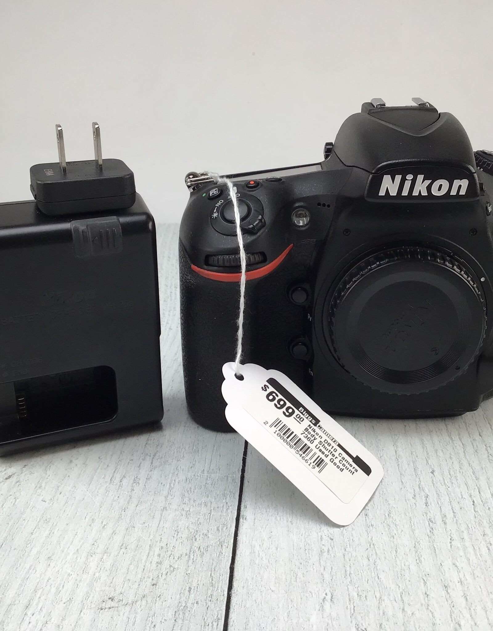 NIKON Nikon D810 Camera Body Shutter Count 7360 Used Good