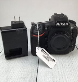 NIKON Nikon D810 Camera Body Shutter Count 7360 Used Good