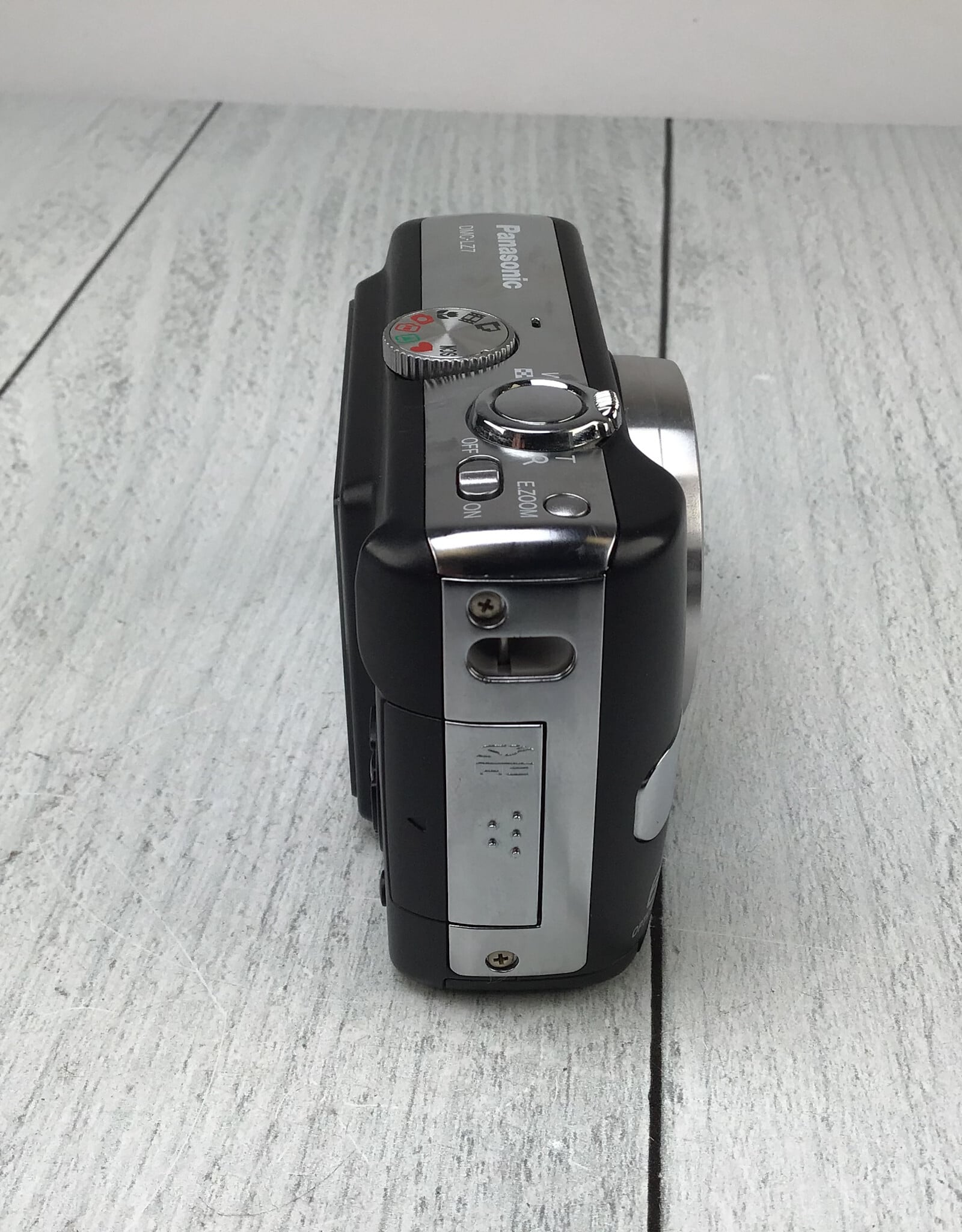 PANASONIC Panasonic DMC-LZ7 Digital Camera Used Good
