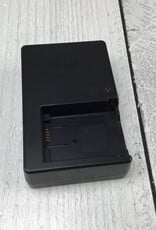 NIKON Nikon MH-28 Battery Charger for EN-EL21 Used Good