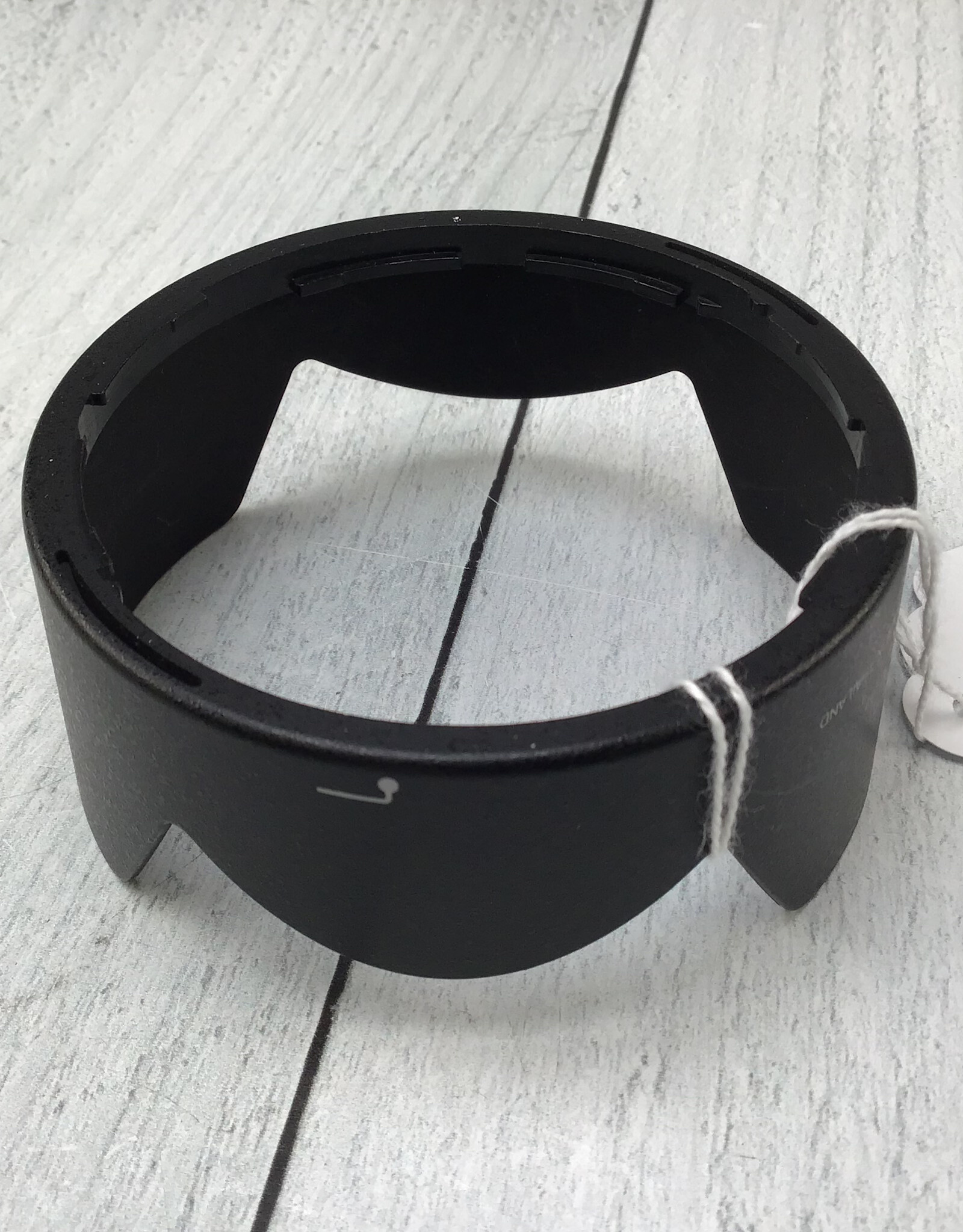 NIKON Nikon HB-32 Lens Hood Shade F/18-70,18-105 & 18-135 Used Good