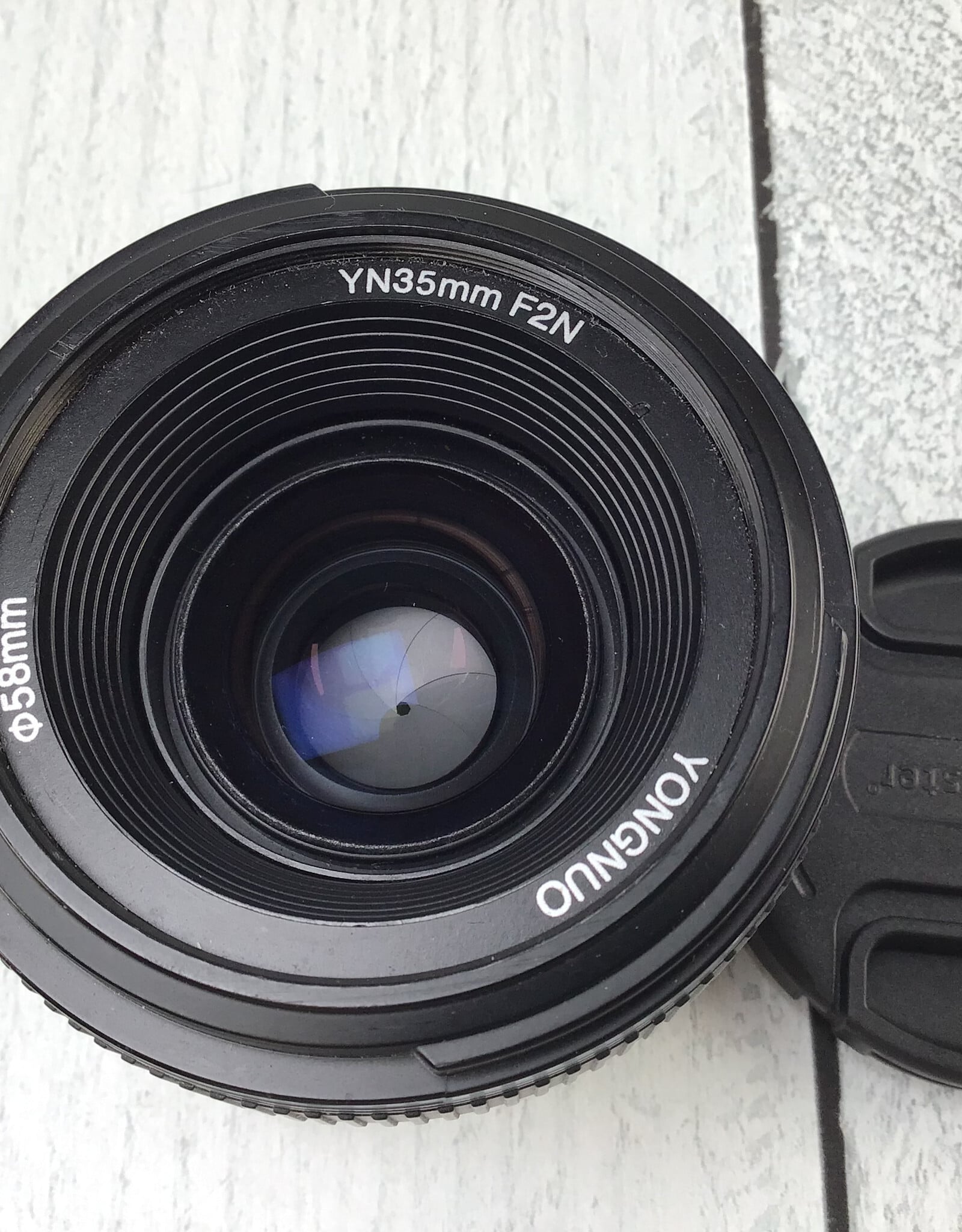 NIKON Yongnuo 35mm f2 Lens for Nikon Used Good
