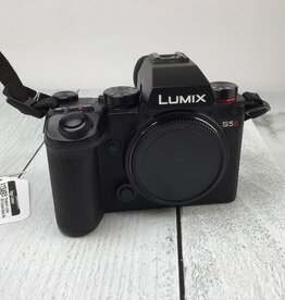 PANASONIC Panasonic Lumis S5II Camera Body No Charger Used Good