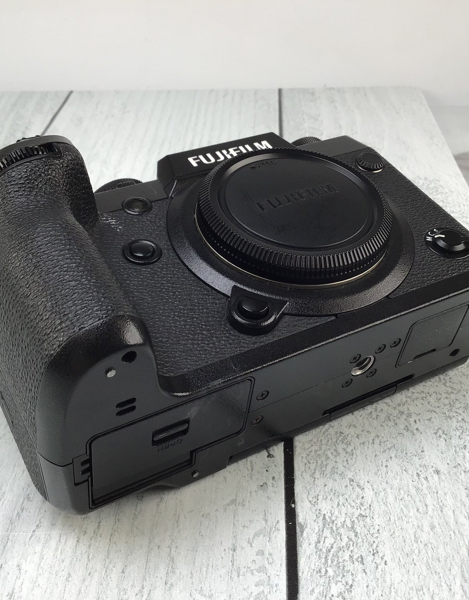FUJI Fuji X-H1 Camera Body Used