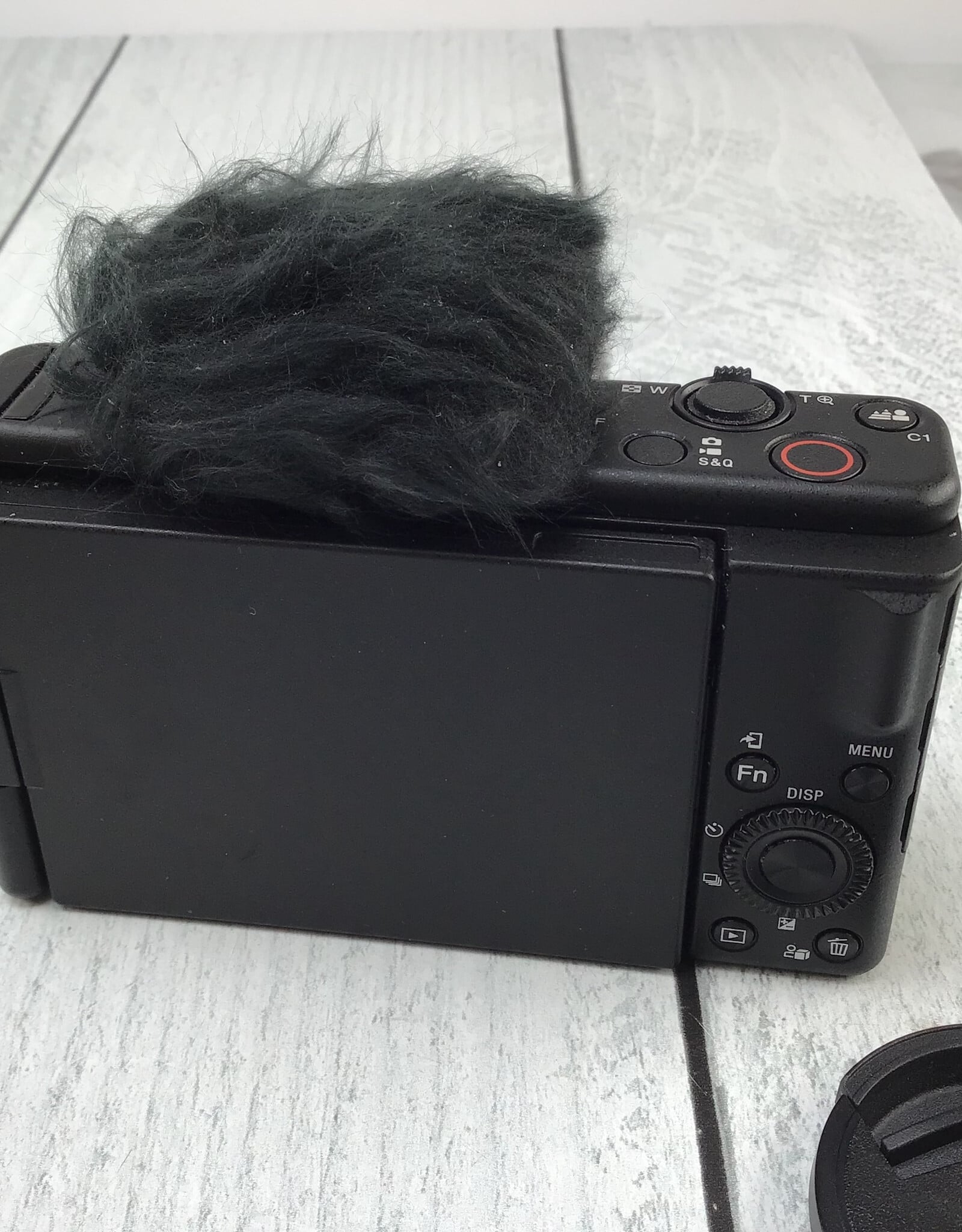 SONY Sony ZV-1F Camera w/ Multi Battery Charger Used Good