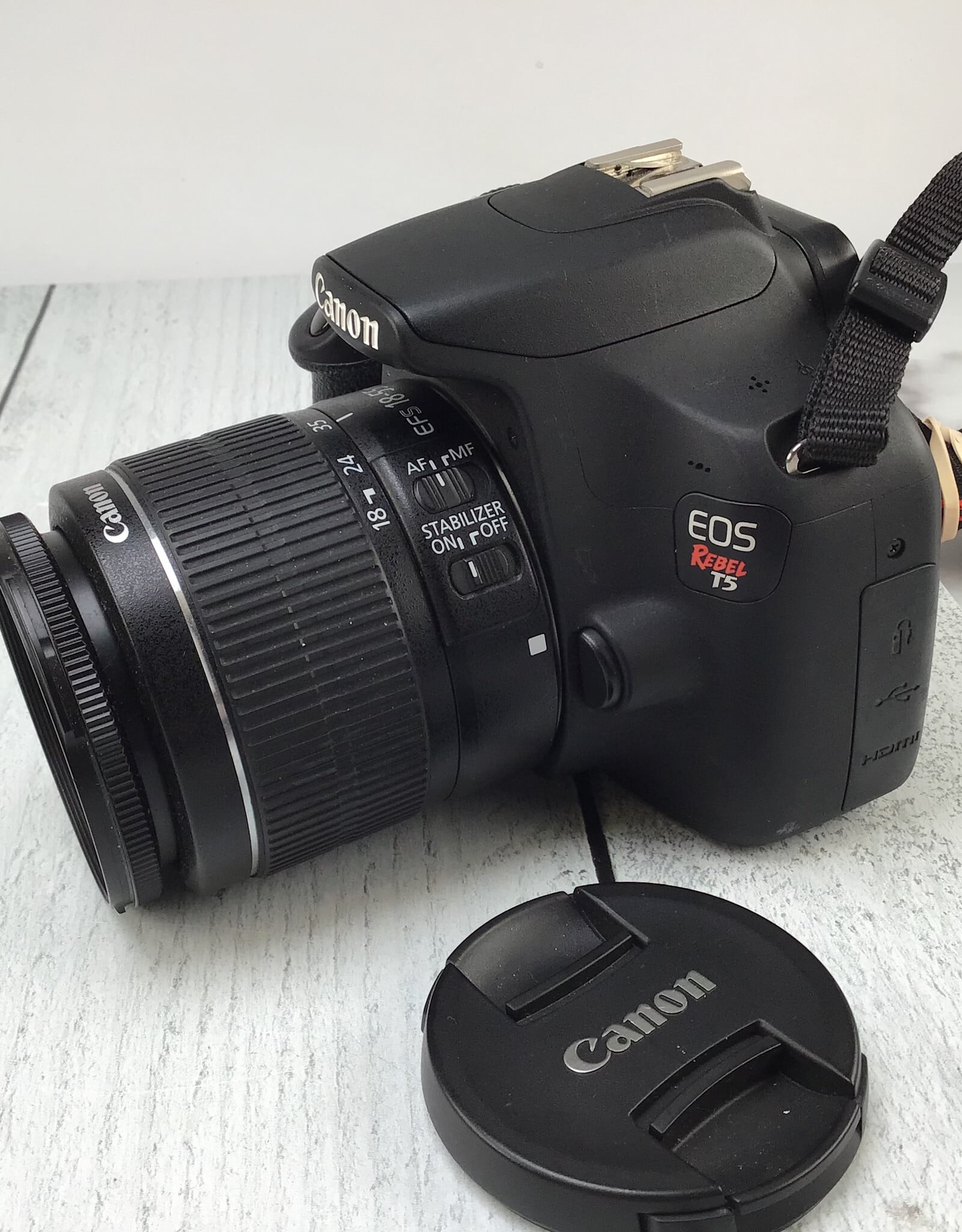 CANON Canon Rebel T5 Camera w/ 18-55mm IS Used Good