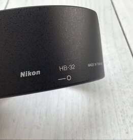 NIKON Nikon HB-32 Lens Hood Shade F/18-70,18-105 & 18-135 Used Good