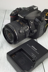 NIKON Nikon D5300 Camera 18-55mm VR II Used Good