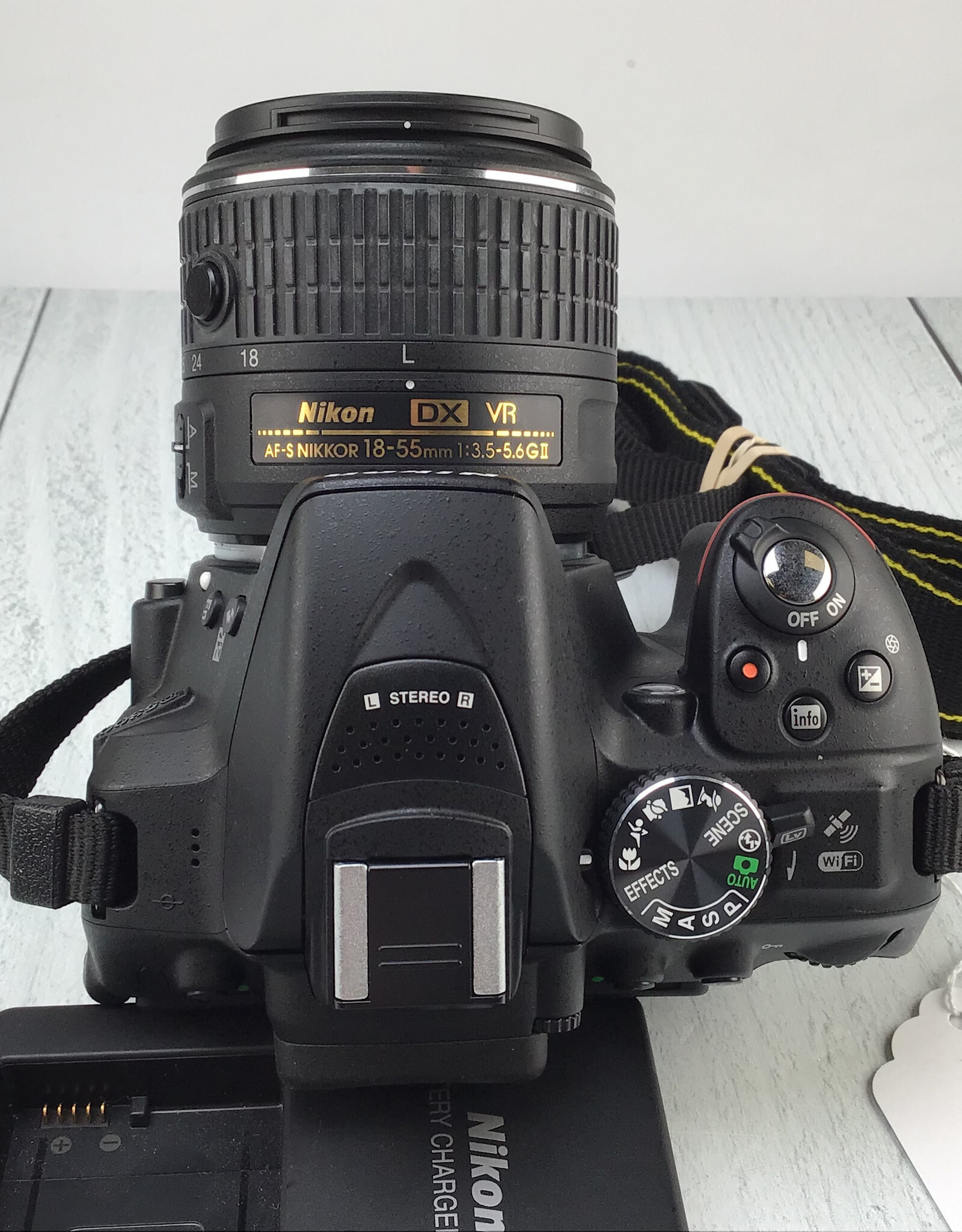 NIKON Nikon D5300 Camera 18-55mm VR II Used Good