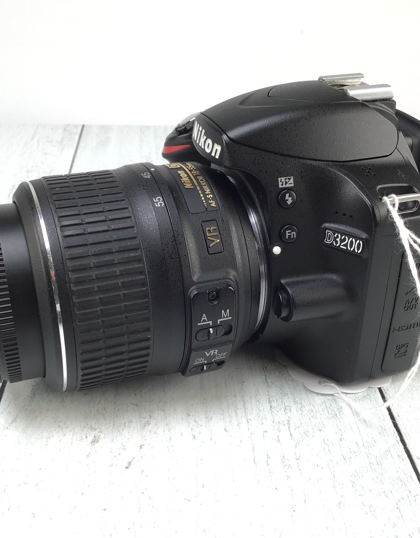 NIKON Nikon D3200 Camera w/ 18-55mm Used Good