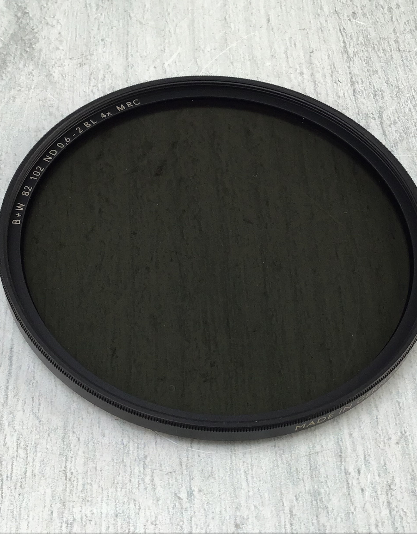 B+W B+W 82mm 102 ND 0.6 2 BL 4X MRC Neutral Density Filter Used Good