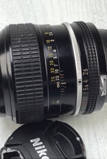 NIKON Nikon Nikkor 105mm f2.5 Non AI Lens Used Good