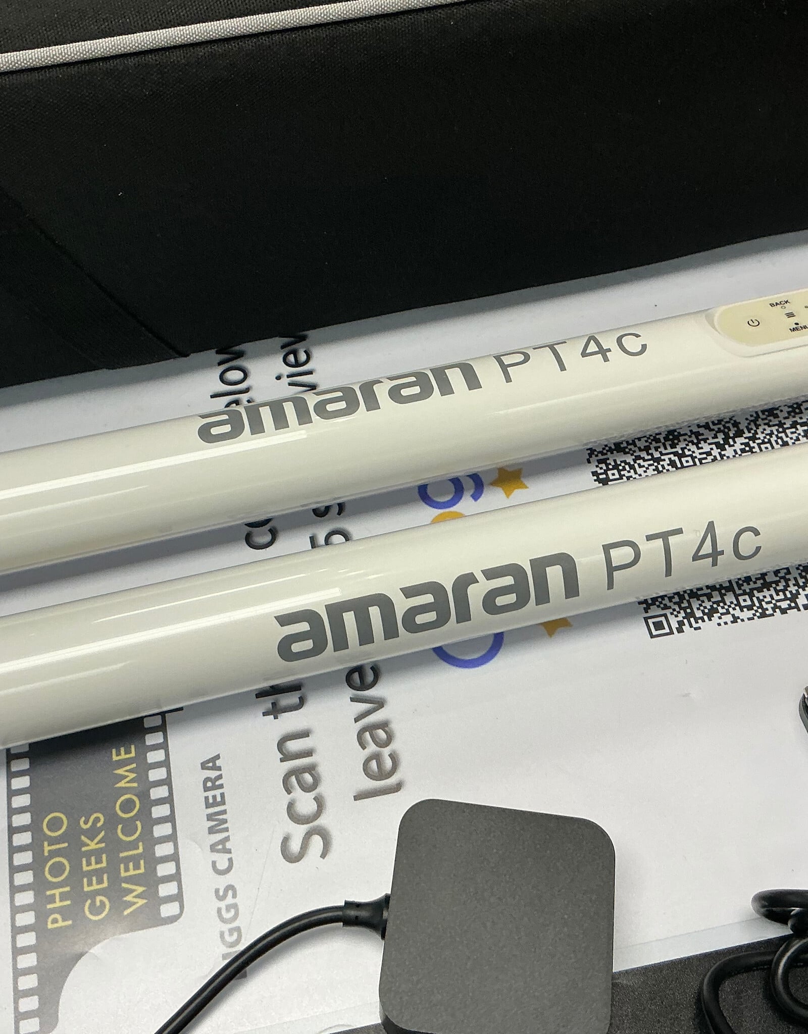 Amaran Amaran PT4C 2 Light Tube Kit in Case Used EX