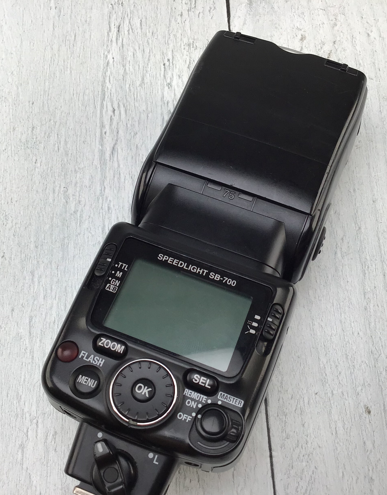 NIKON Nikon Speedlight SB-700 Flash Used Good