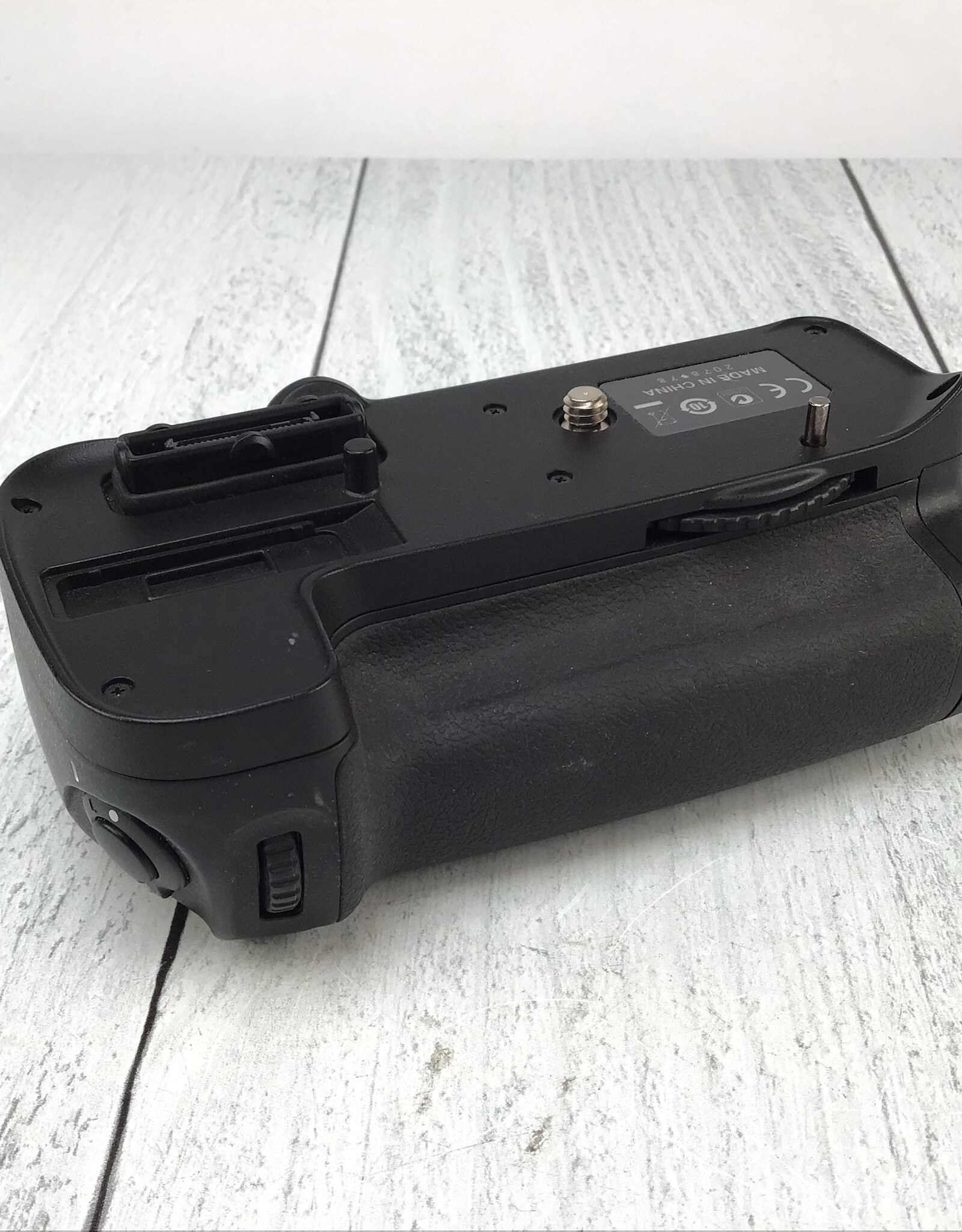 NIKON Nikon MB-D11 Battery Grip for D7000 Used Good