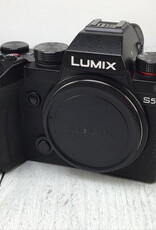 PANASONIC Panasonic Lumix S5 Camera Body Only Used Good