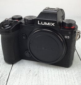 PANASONIC Panasonic Lumix S5 Camera Body Only Used Good