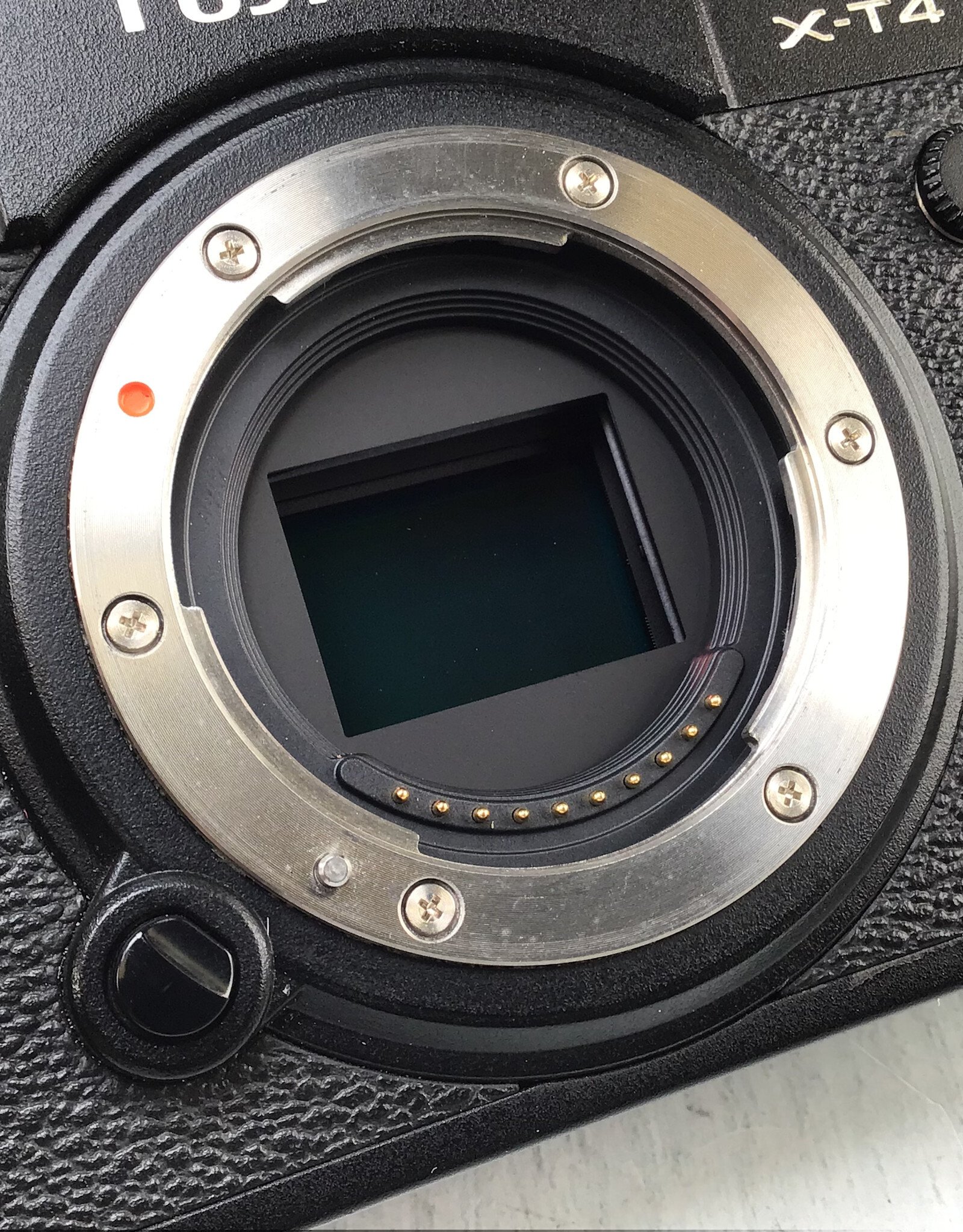 FUJI Fuji X-T4 Camera Body Black Used Good