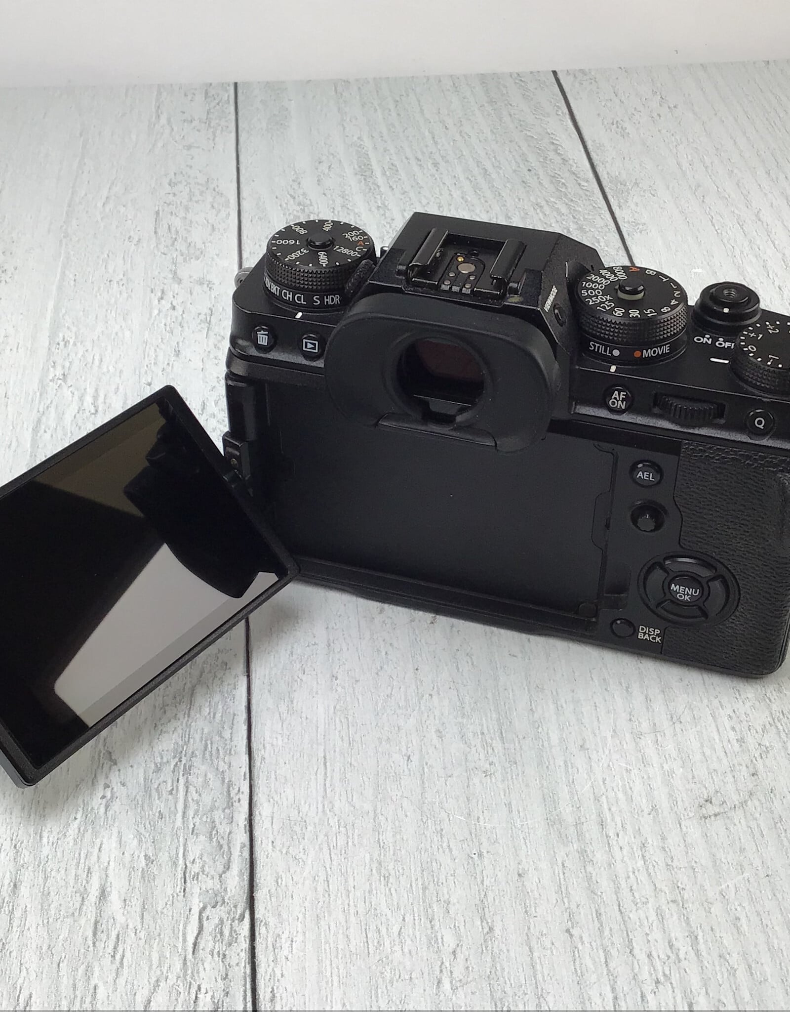 FUJI Fuji X-T4 Camera Body Black Used Good