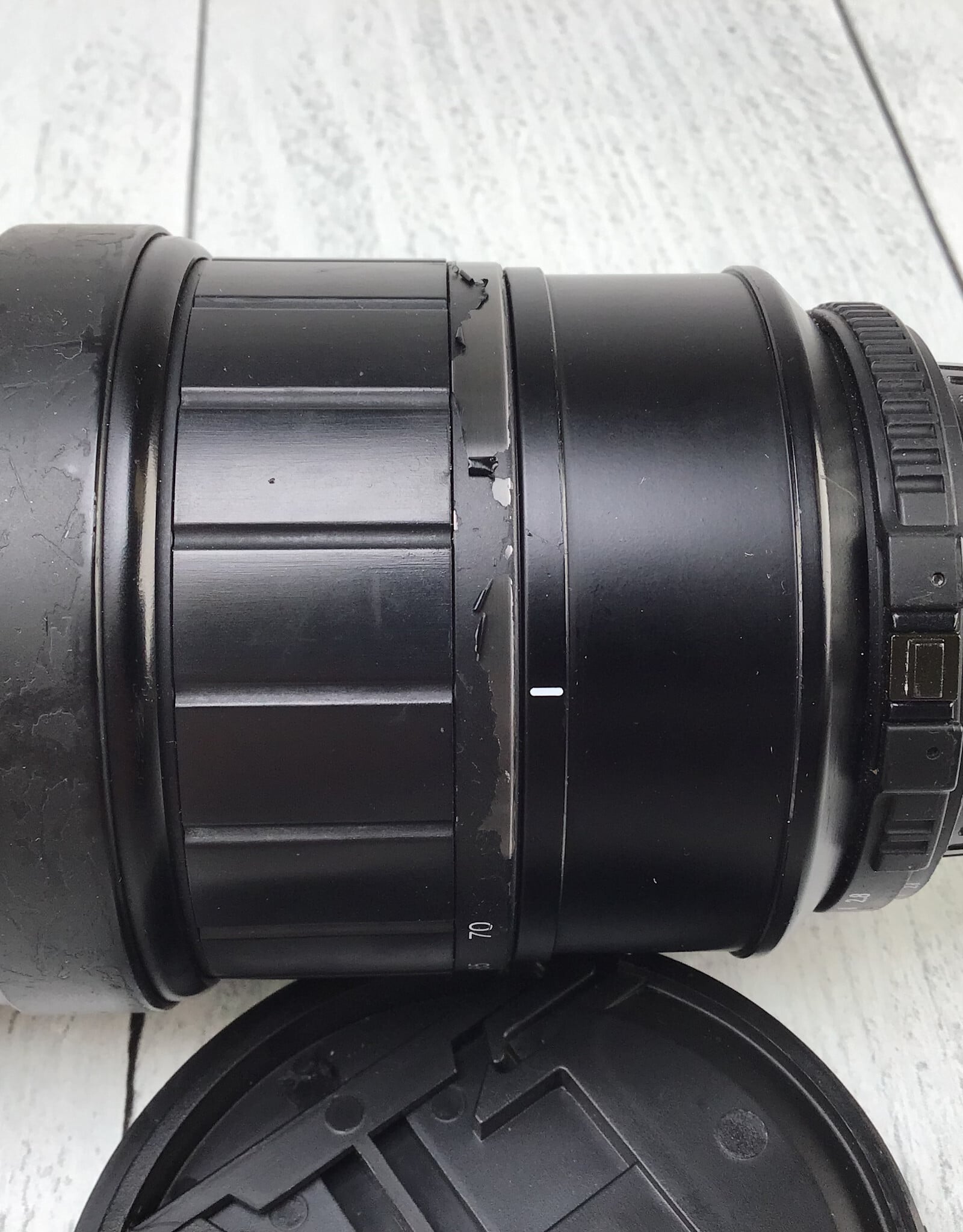 SIGMA Sigma AF Zoom APO 70-210mm f2.8 Lens for Nikon F Used Fair