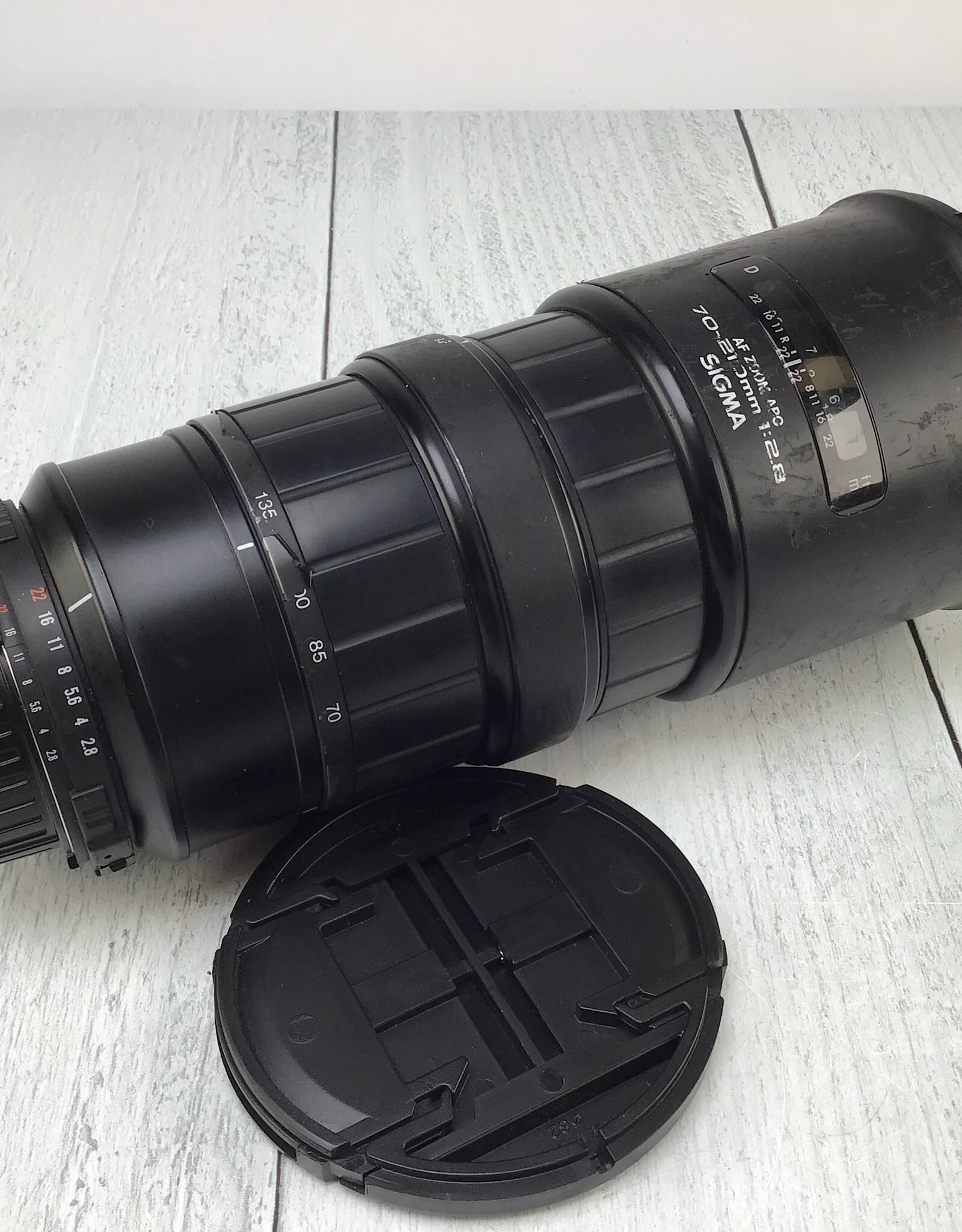 SIGMA Sigma AF Zoom APO 70-210mm f2.8 Lens for Nikon F Used Fair