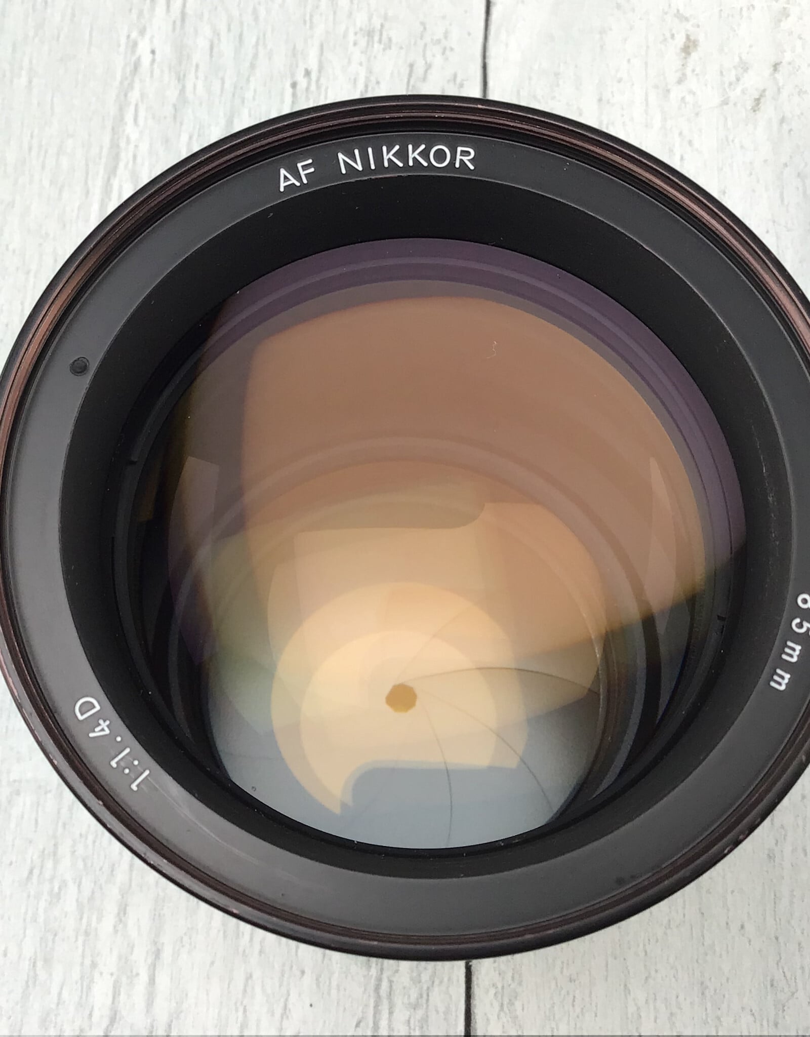 NIKON Nikon AF Nikkor 85mm f1.4 D Lens AF Motor Squeaks Used BGN