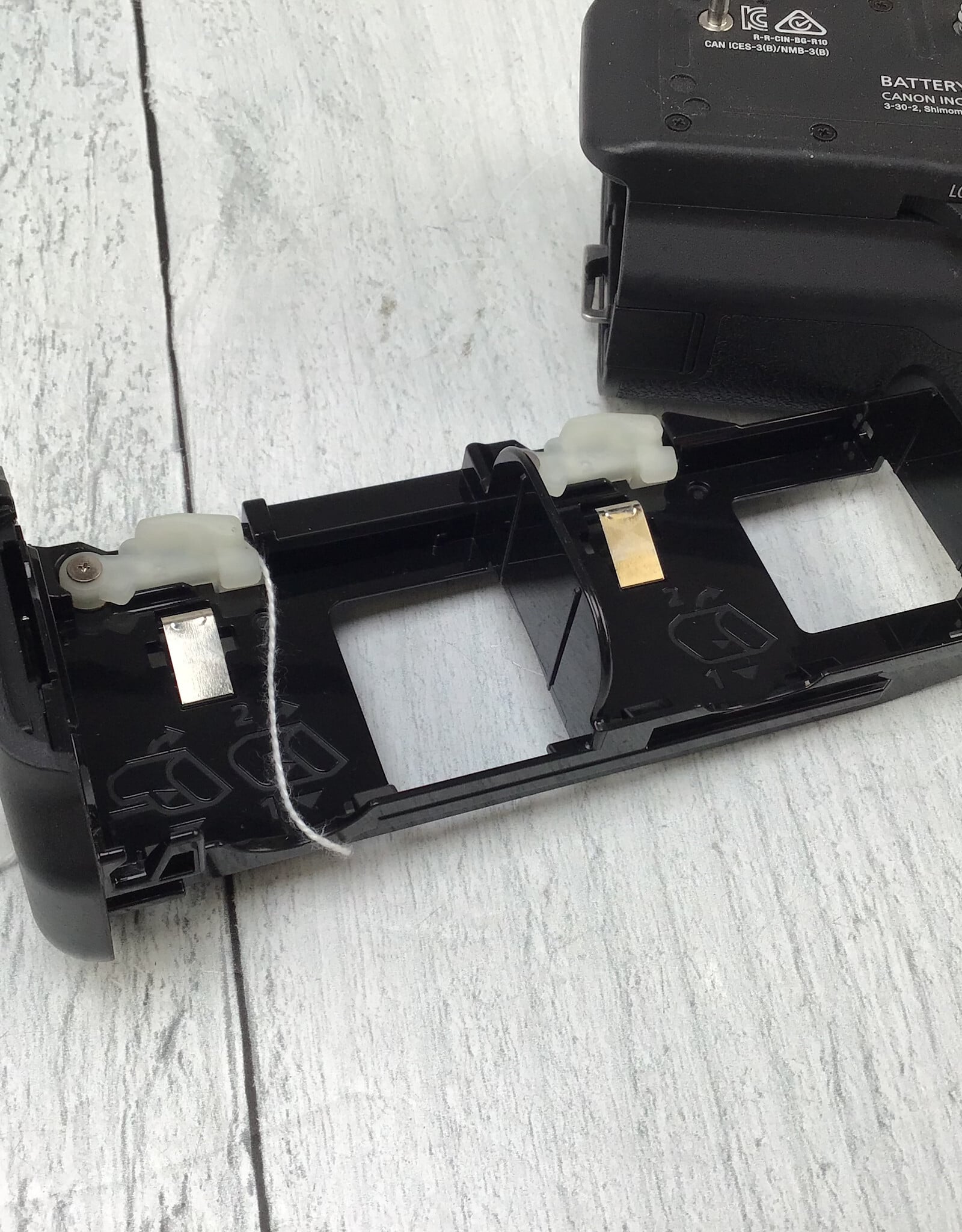 CANON Canon BG-R10 Grip for R5, R6 Used Good