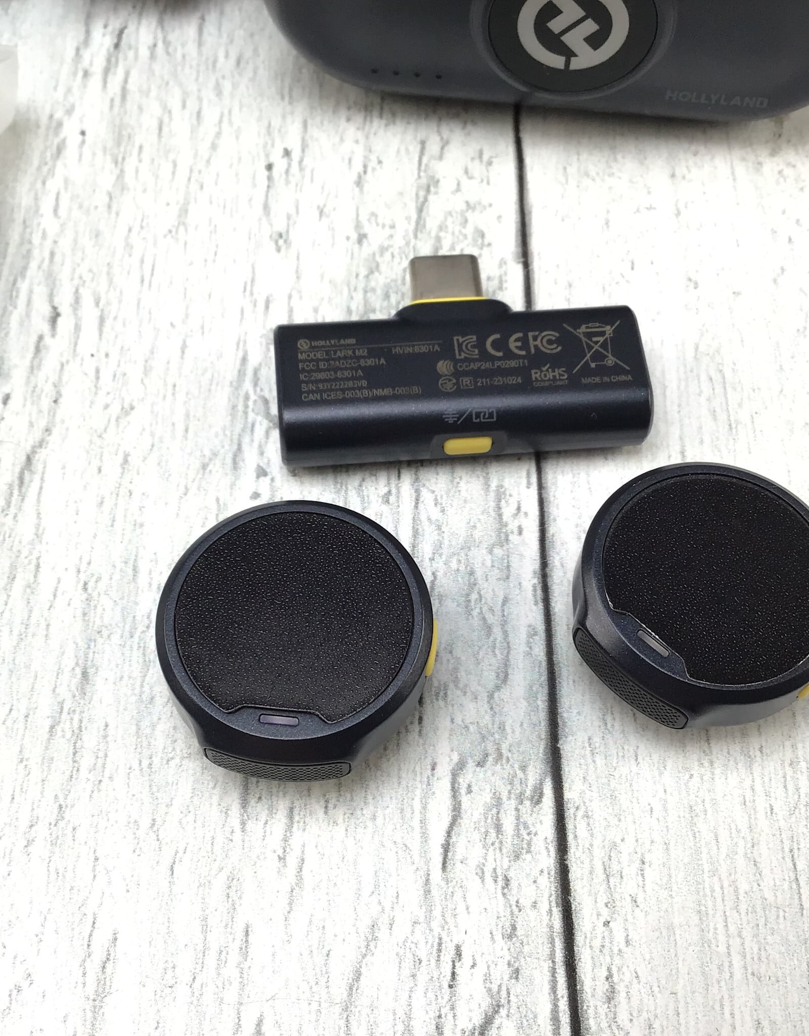 Hollyland Hollyland Lark M2 Wireless Mic Set (2-TX, 1-RX) Used Good