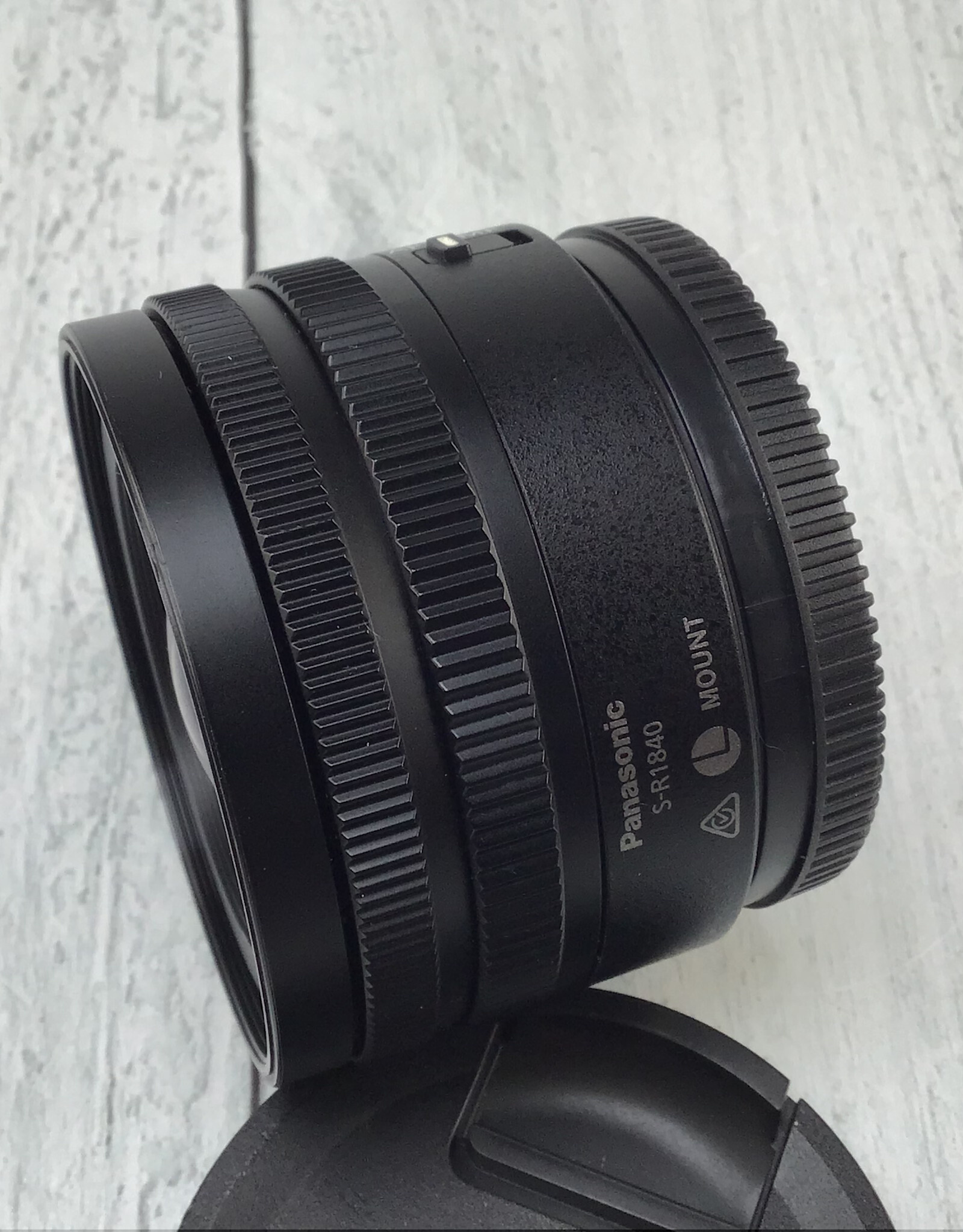 PANASONIC Panasonic LUMIX 18-40mm 4.5-6.3 Lens Used Good
