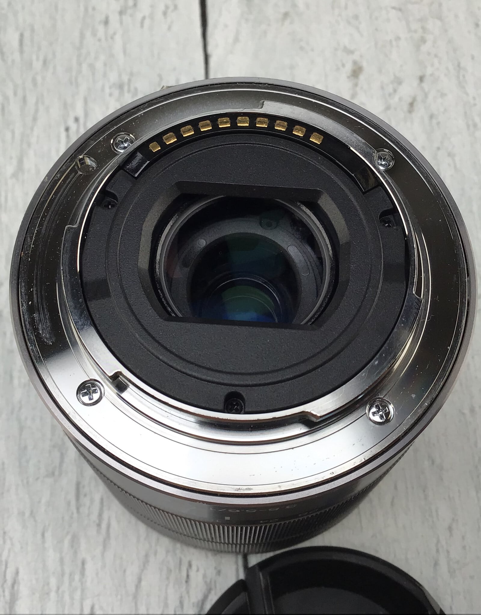 SONY Sony E 18-55mm f3.5-5.6 OSS Silver Lens Used Fair