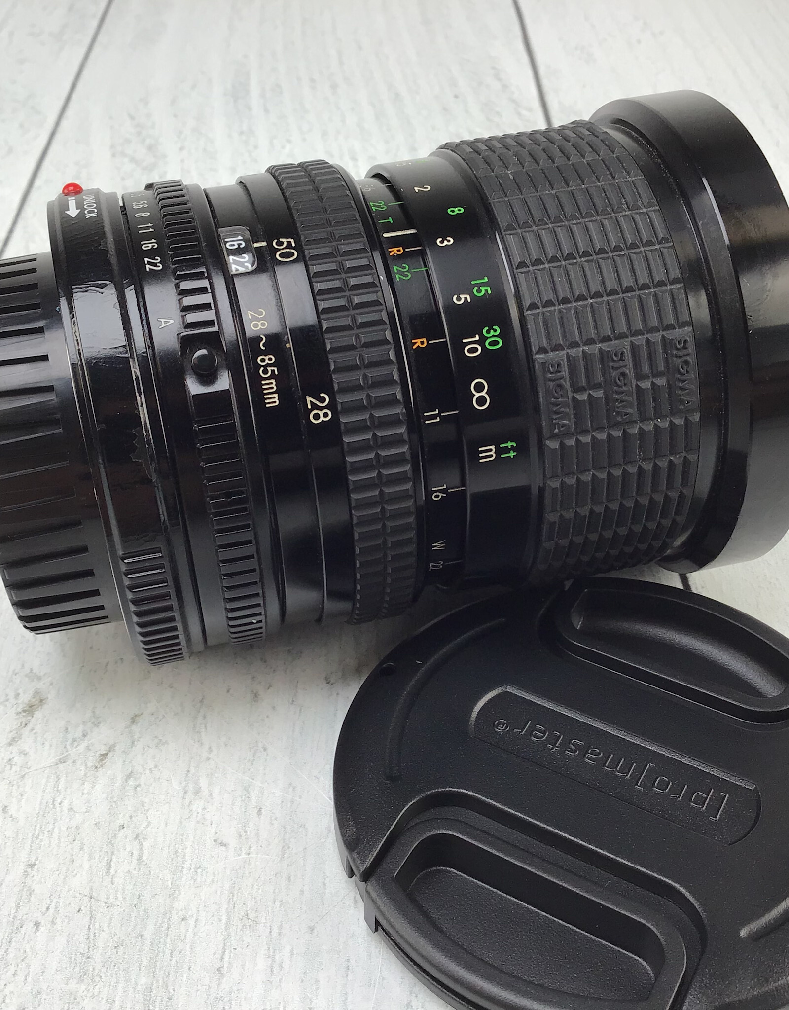SIGMA Sigma 28-85mm f3.5-4.5 Lens for Canon FD Used Good