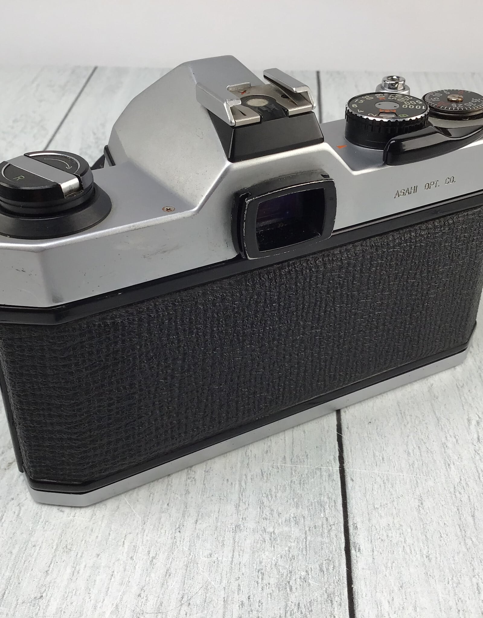 Pentax Pentax K1000 Film Camera w/ 50mm f2 Used Good