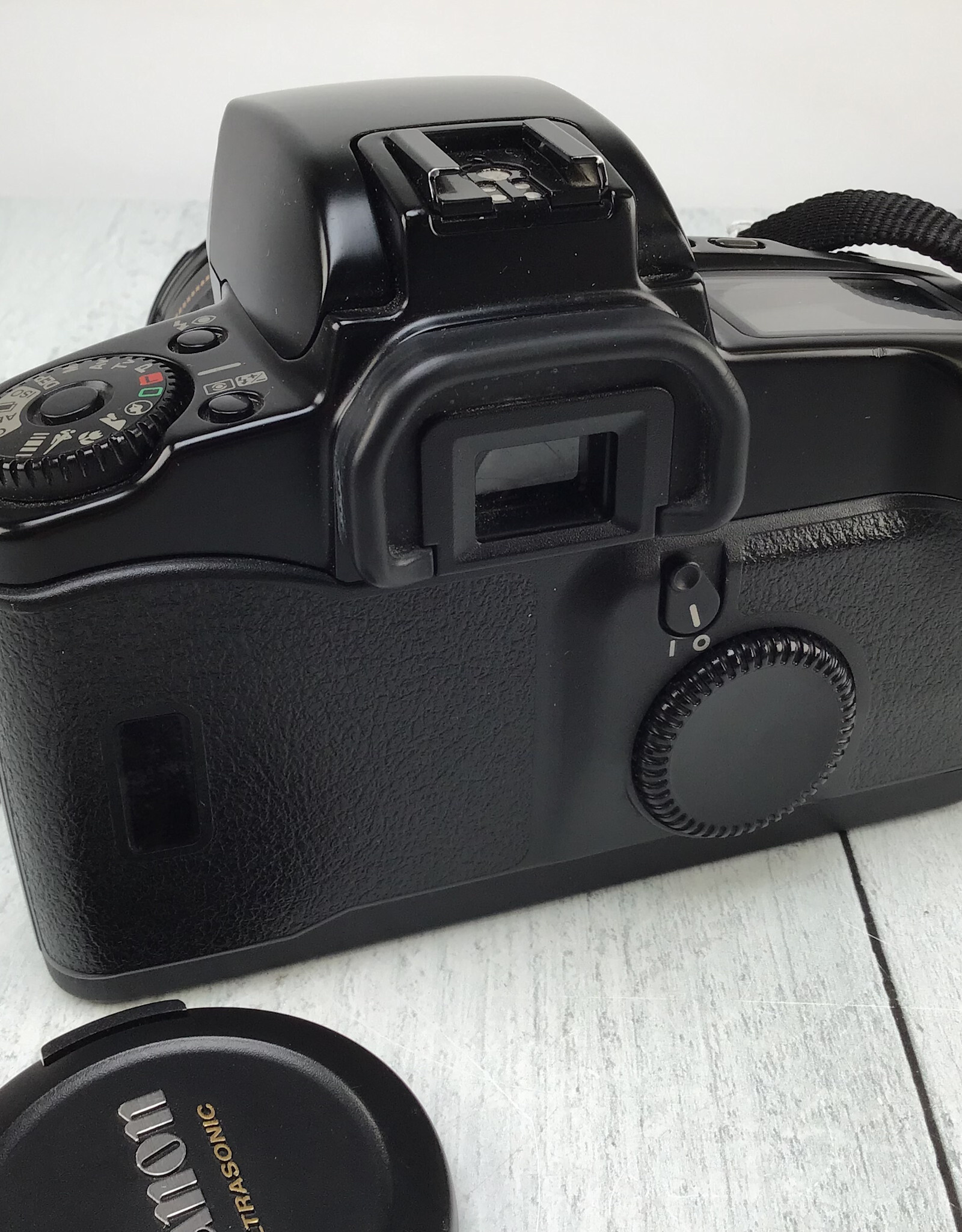 CANON Canon EOS Elan Camera w/ 28-80mm USM Used Good