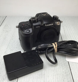 PANASONIC Panasonic Lumix GH5 Camera Body Used Good