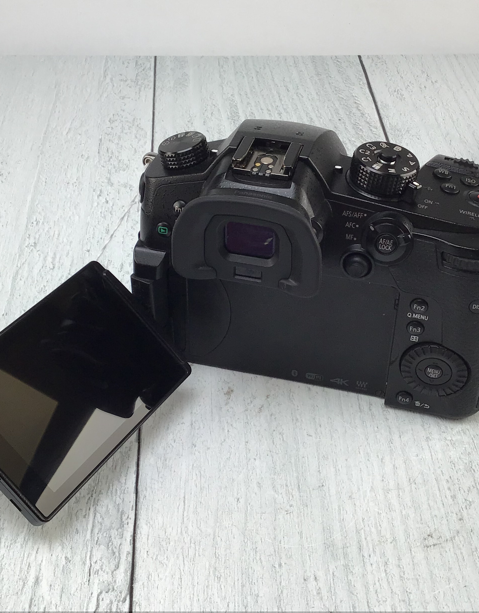 PANASONIC Panasonic Lumix GH5 Camera Body Used Good