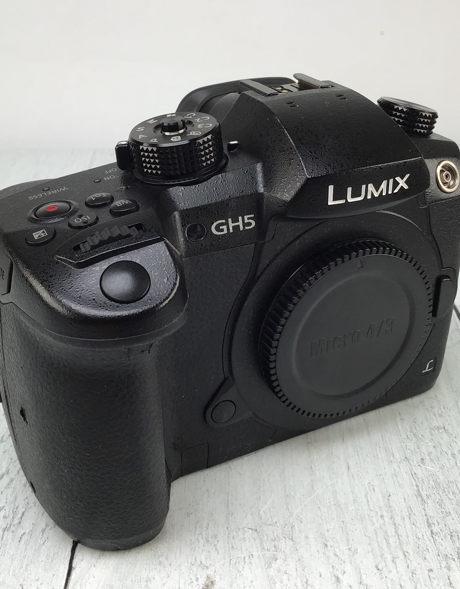 PANASONIC Panasonic Lumix GH5 Camera Body Used Good